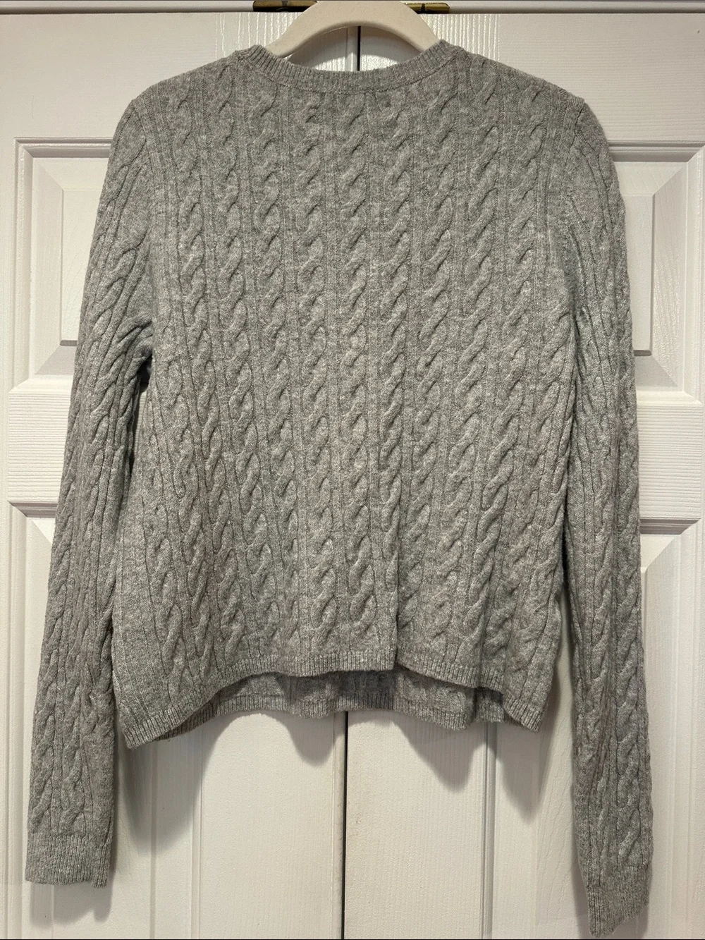 LOFT Light Gray Cable-Knit Crew Sweater size Small